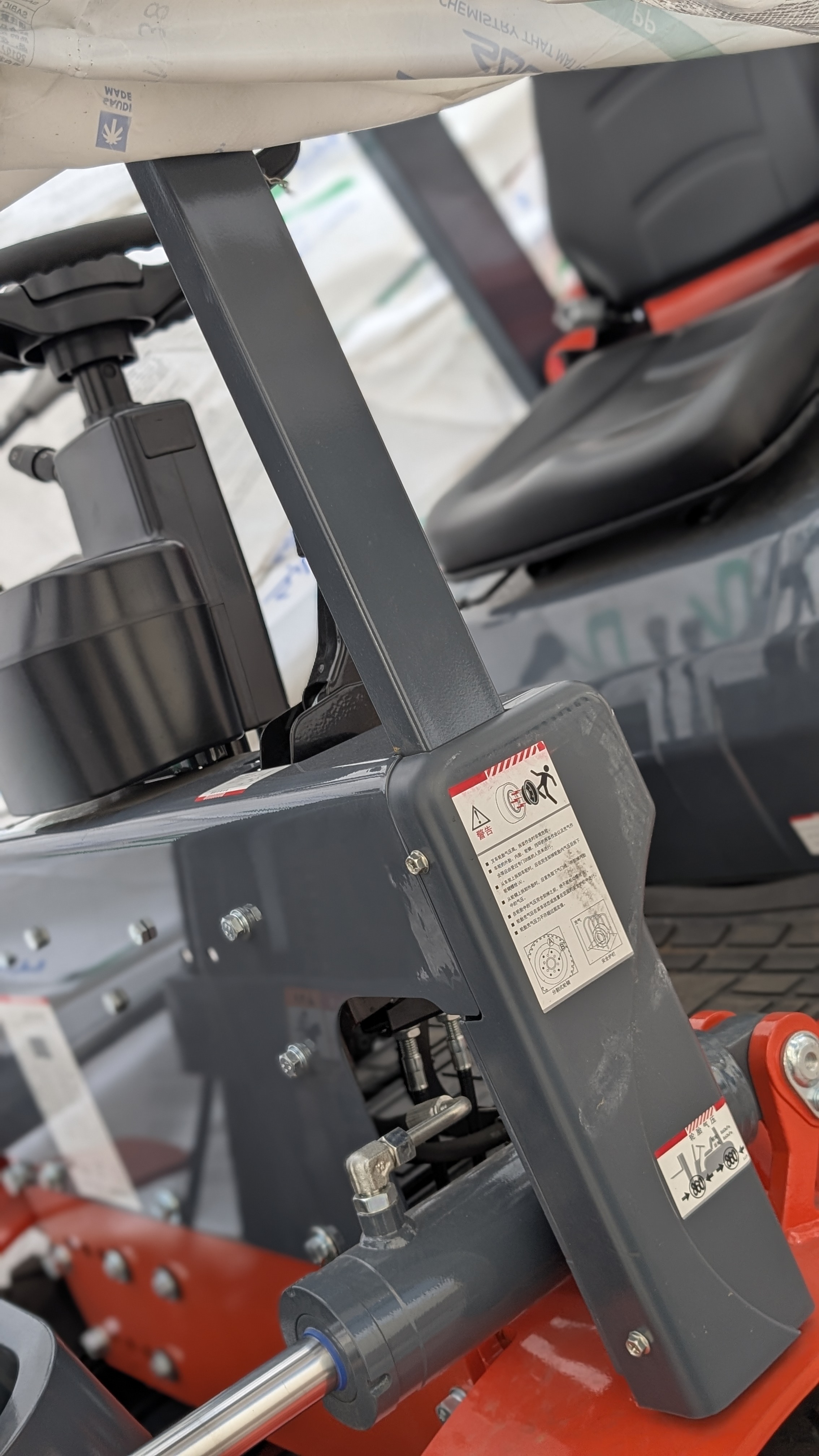 Forklift photo 2